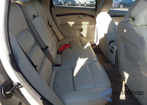 2012 Volvo Xc70 3.2/3.2 Platinum/3.2 Premier/3.2 Premier Plus z USA, uszkodzony, nr VIN YV4940BZ2C1144491